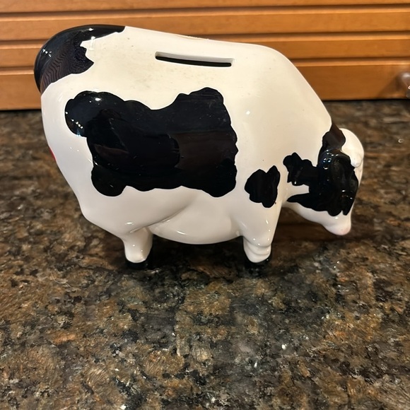 Clay art hand painted cow bank - Picture 2 of 5